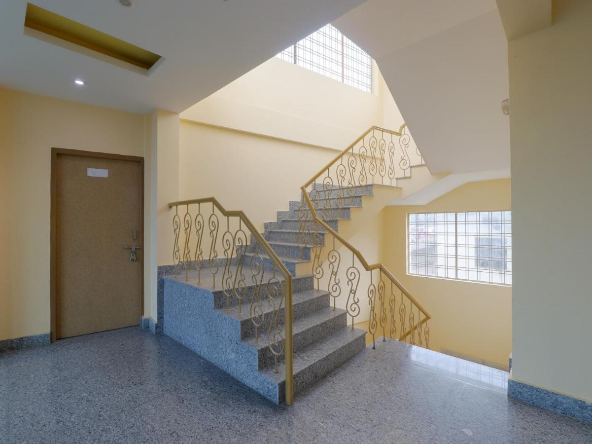 Spot On 82236 Aryan Home Stay Jhajra Exterior photo