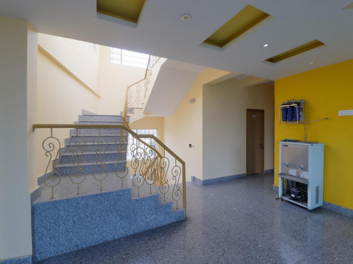 Spot On 82236 Aryan Home Stay Jhajra Exterior photo